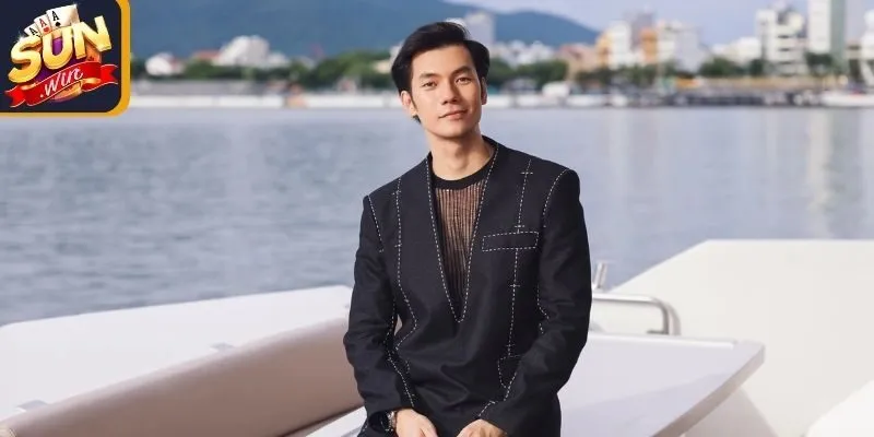 Tác giả / CEO Nguyễn Hoàng Phúc với vai trò lãnh đạo nền tảng